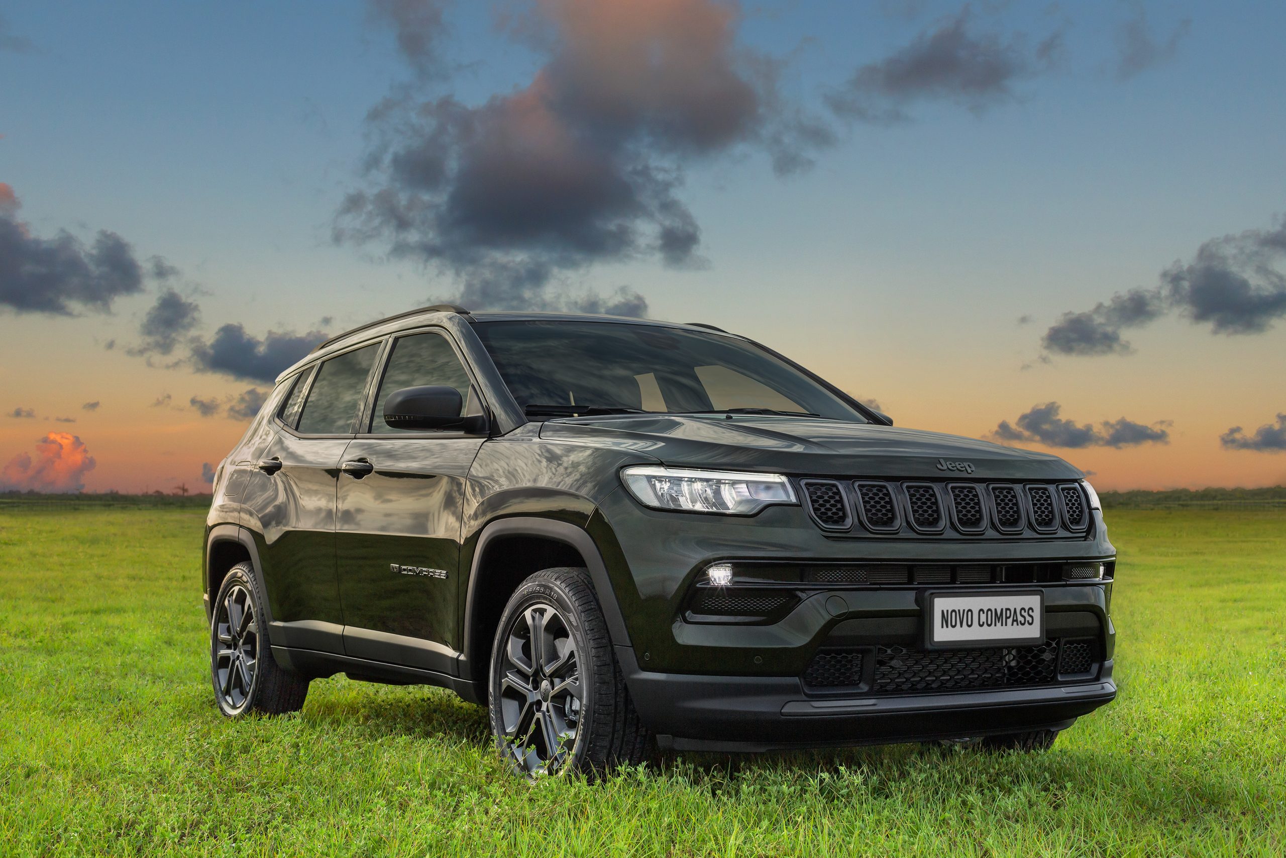 Novo Jeep Compass tem desenho e motor revelados; veja as novidades