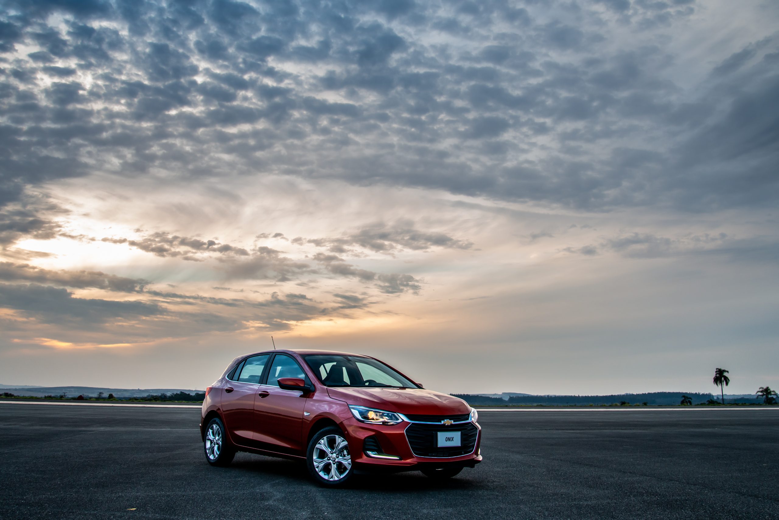 Chevrolet Onix 1.0 2021: os detalhes da versão mais barata do hatch