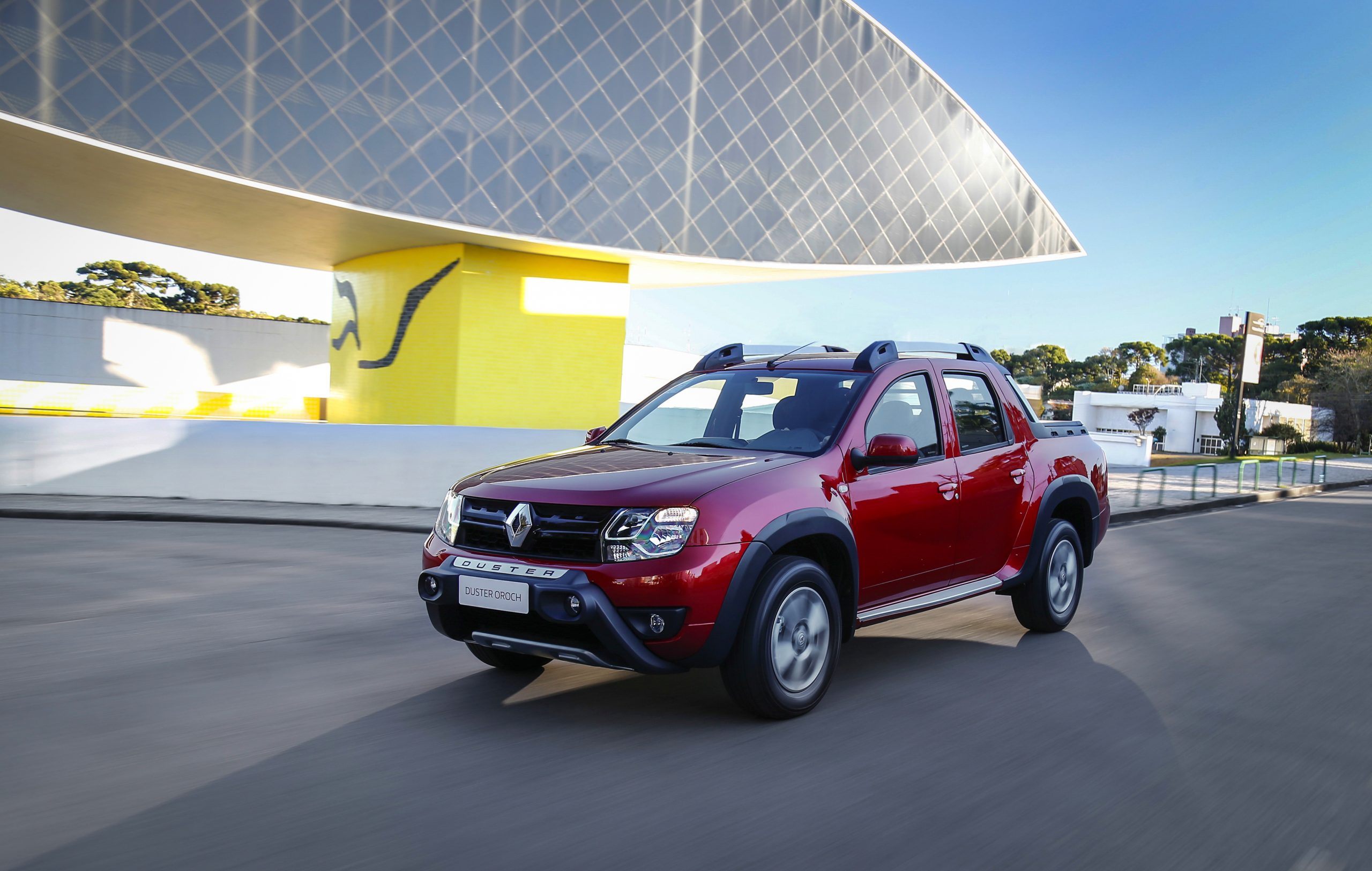 Info - Comparação Carros - Fiat Toro VS Renault Oroch - Imagem