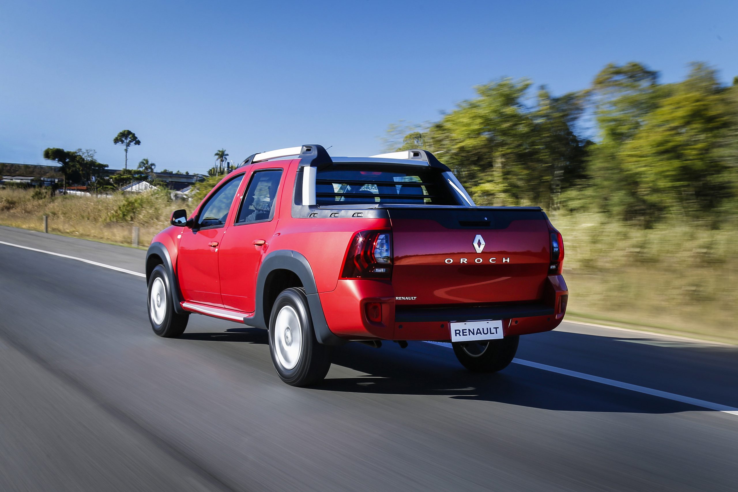 Info - Comparação Carros - Fiat Toro VS Renault Oroch - Imagem