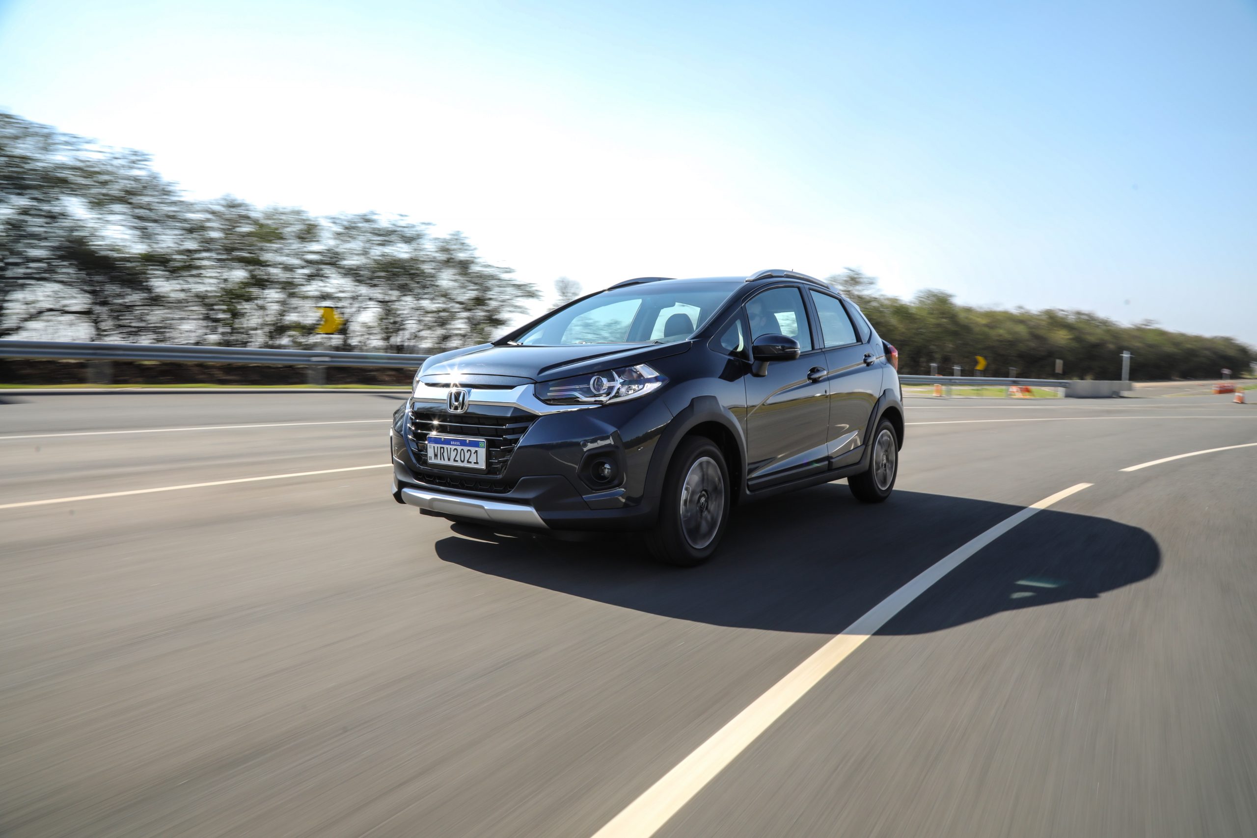 Honda WR-V EXL ou HR-V LX? Saiba qual entrega mais por menos