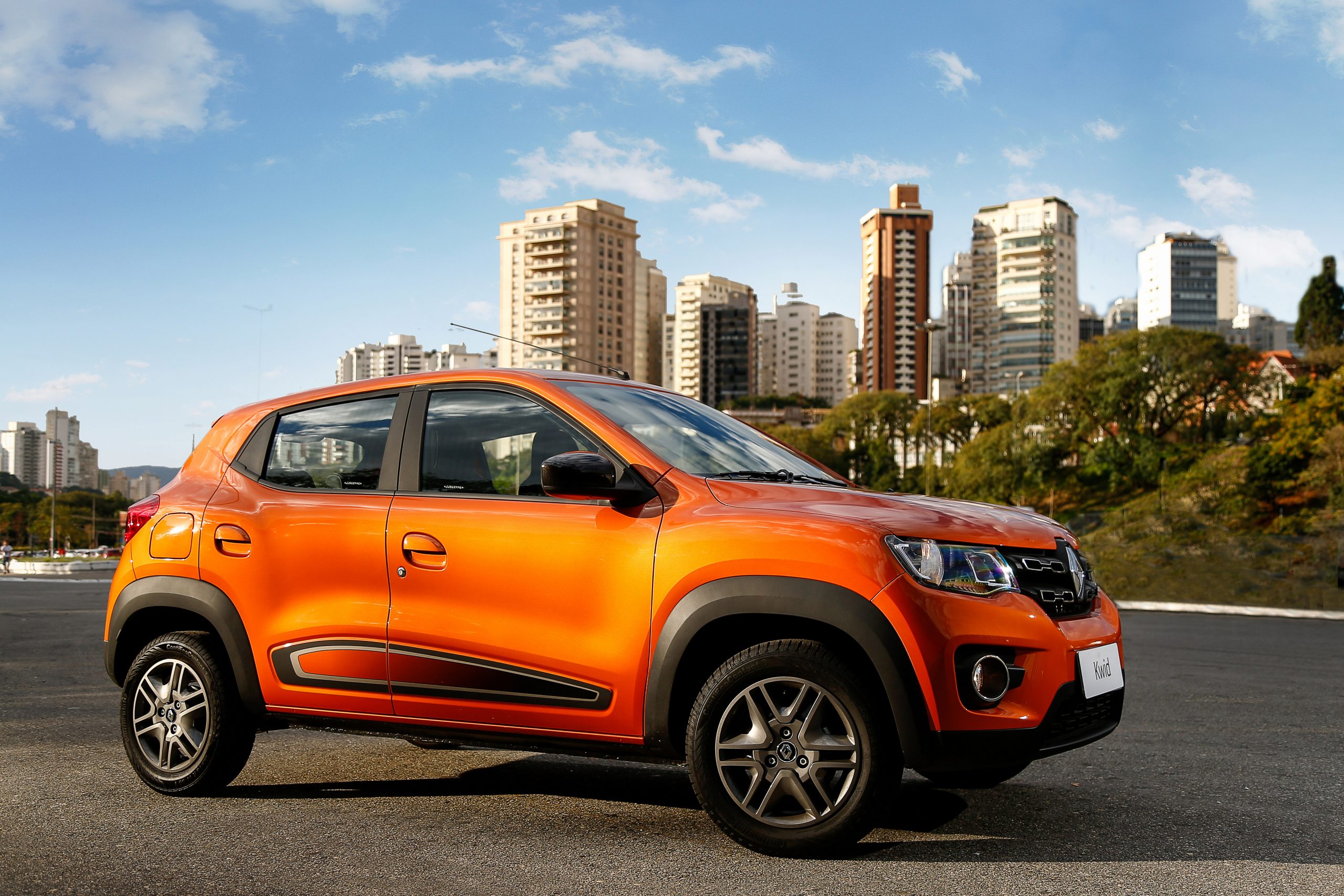 Fiat Mobi ou Renault Kwid 2022: veja qual subcompacto tem o melhor custo-benefício