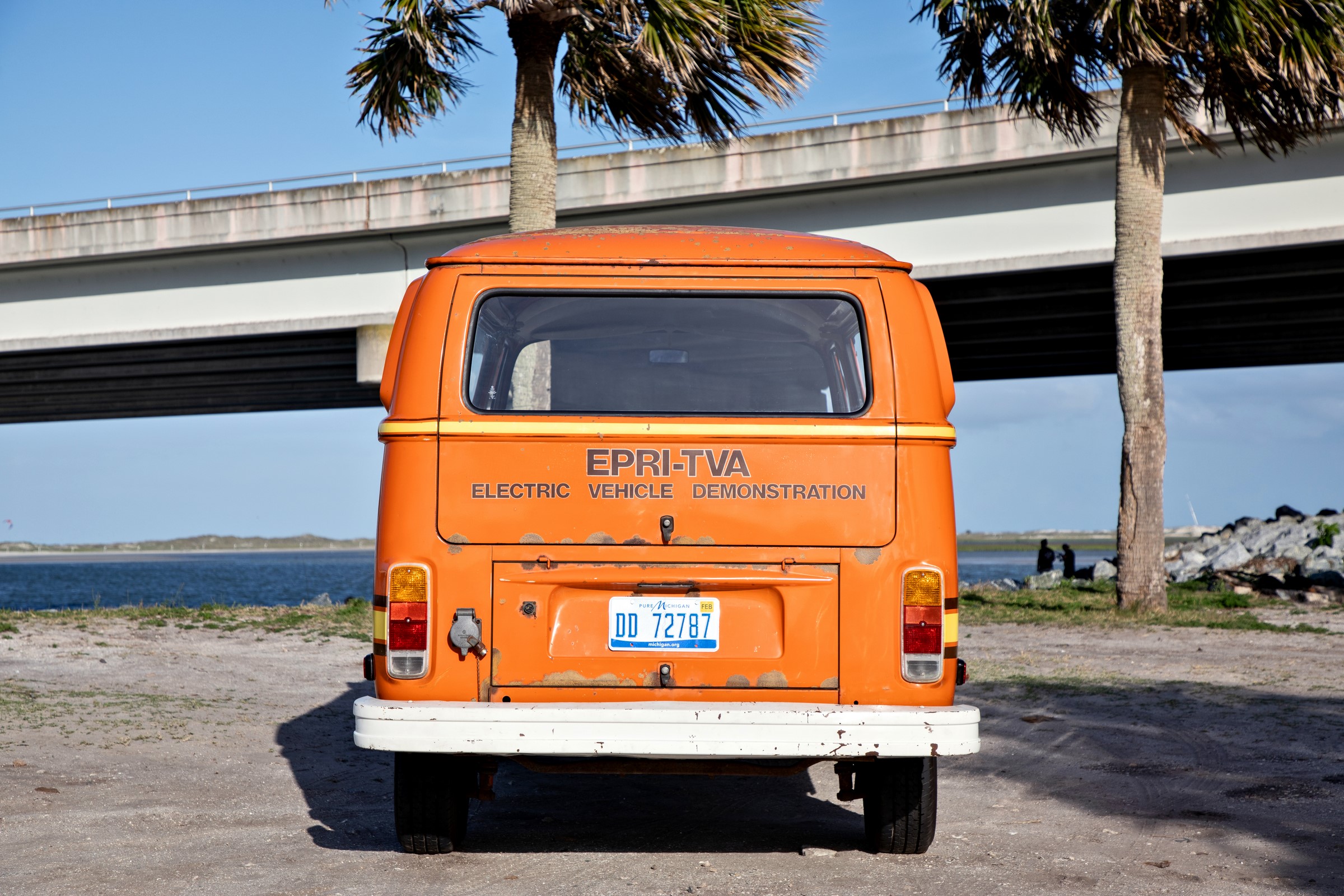 Essa VW Kombi elétrica viveu o futuro em 1979