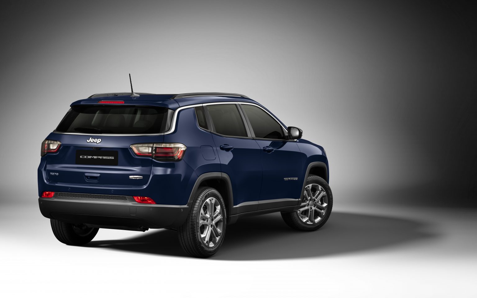 Jeep Compass Longitude T270 2022 os detalhes da versão flex intermediária