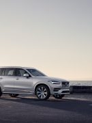 Volvo XC90 Momentum 2021