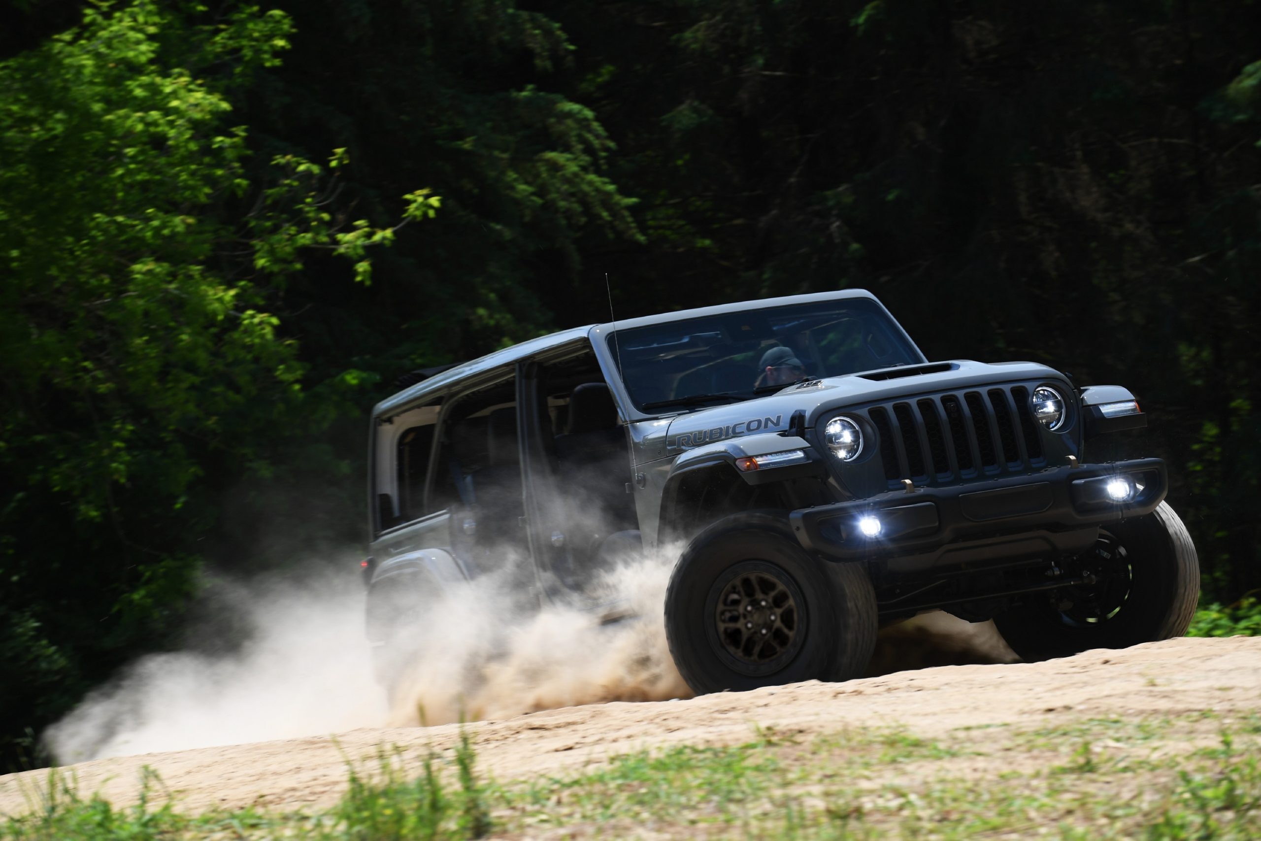 Jeep Wrangler fica ainda mais off-road com novo opcional