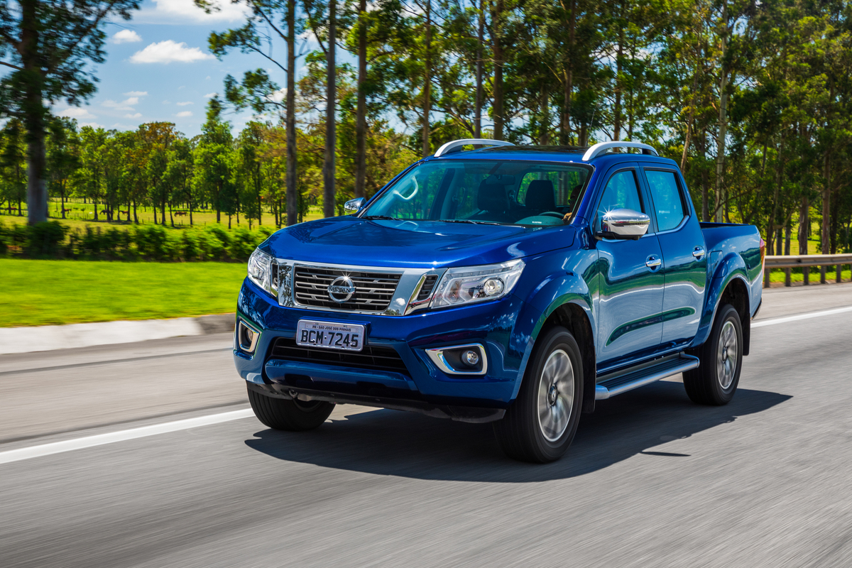 Ford Ranger ou Nissan Frontier: qual picape média vale mais a pena ?