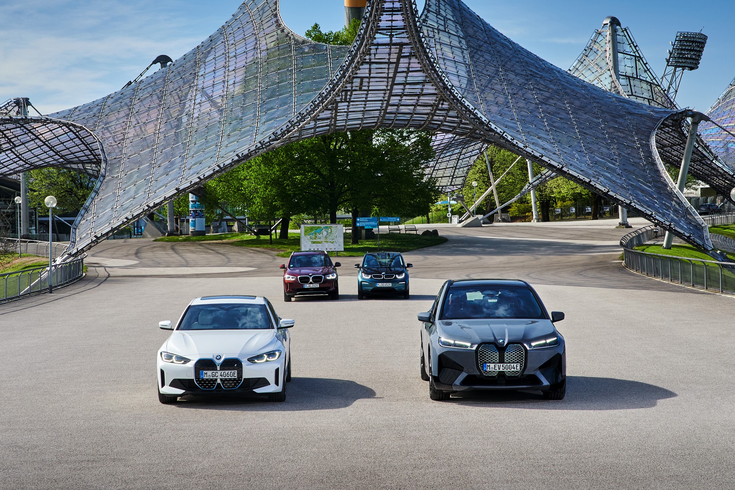 Novos carros elétricos da BMW são lançados para revolucionarem o mercado