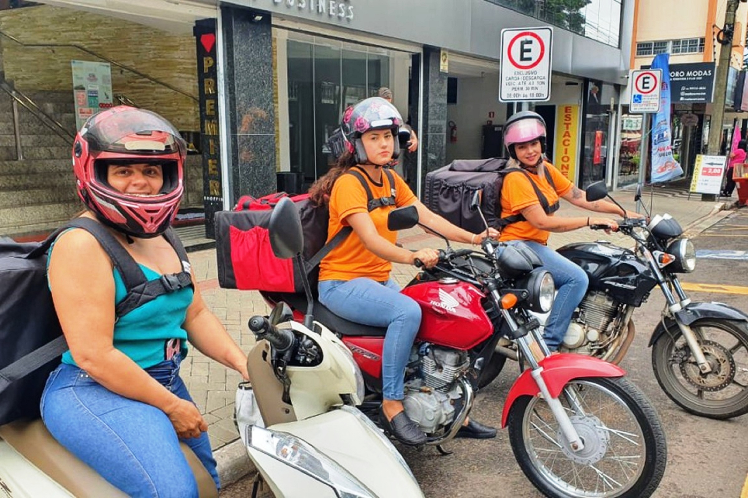 Profissão motogirl: cresce número de mulheres motociclistas no Estado de  São Paulo - Jornal ARua
