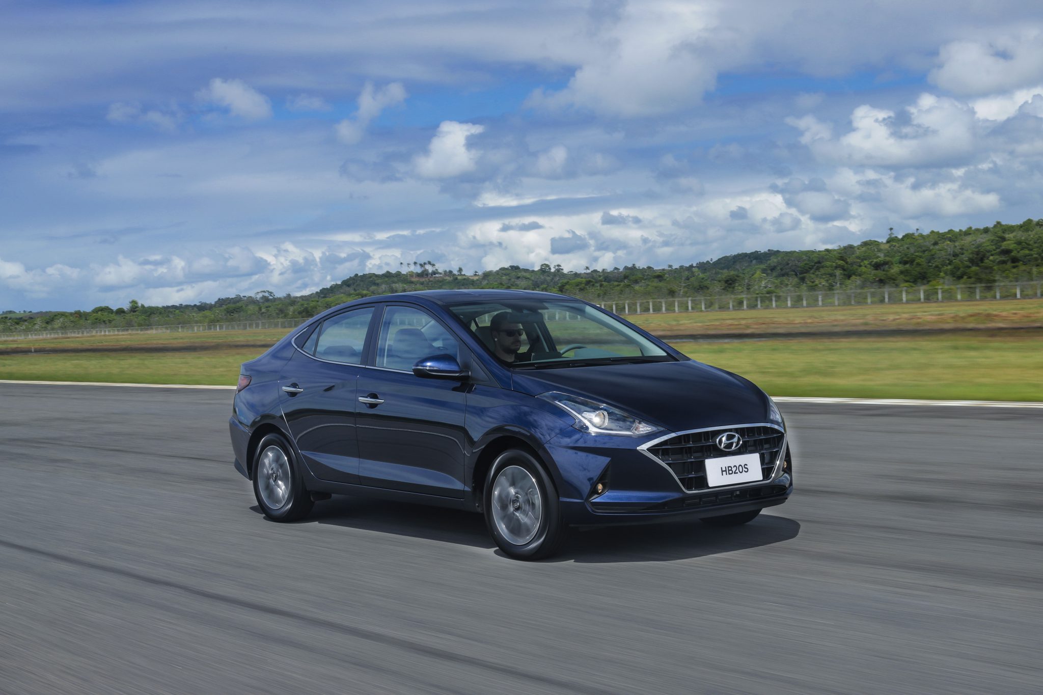 Hyundai HB20S 1.0 2022 preços, equipamentos e consumo