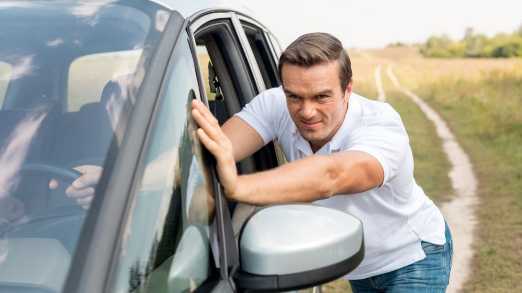 6 sinais de que a vela do seu carro precisa ser trocada