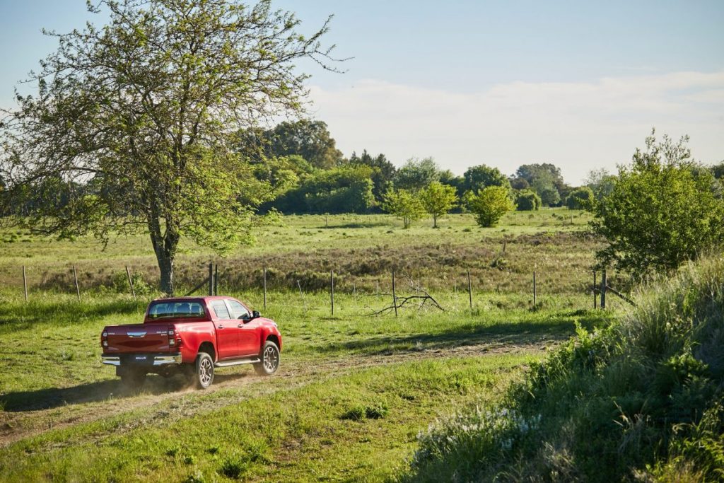 Toyota Hilux SR 2021