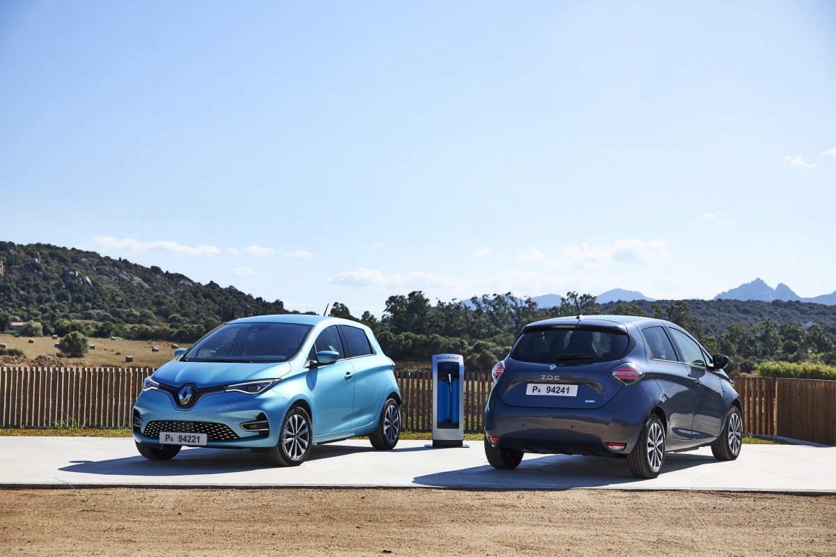 Carsharing da Renault estreia no Brasil; entenda como funciona o sistema