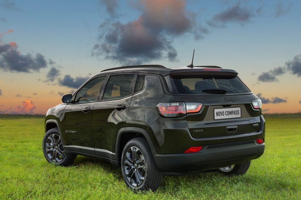 Jeep Compass fica em 4º no ranking geral e em 1 º entre os SUVs médios