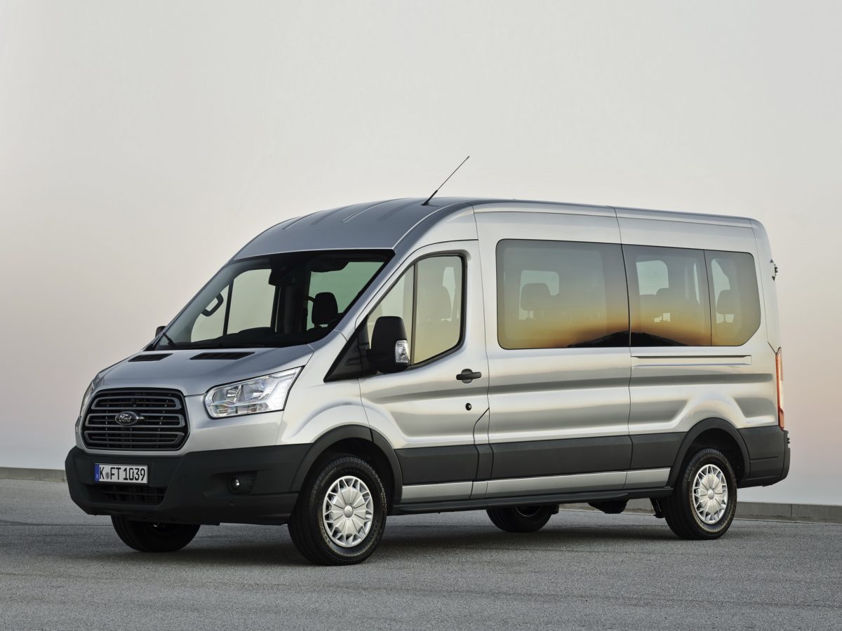 Ford Transit 2022 já é produzido no Uruguai e deve vir para o Brasil