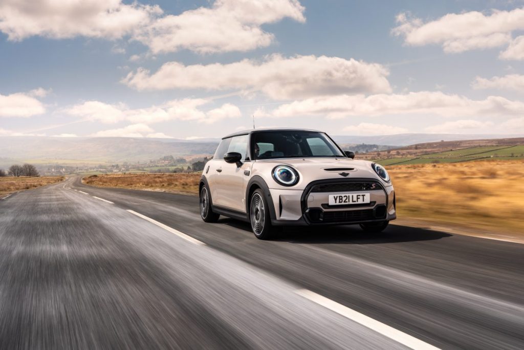 MINI Cooper S Piccadilly: conheça o modelo que bem para o Brasil