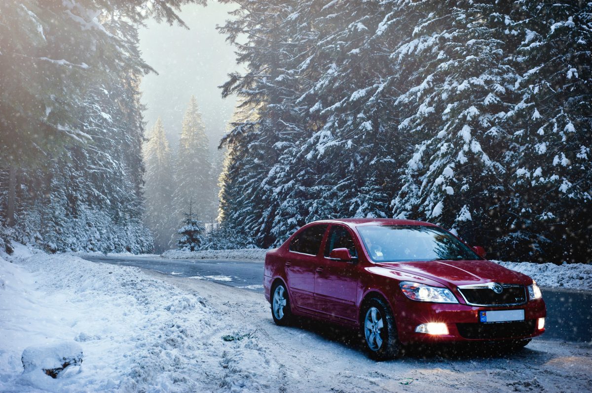 Inverno é vilão para pintura de carros; veja como cuidar do seu auto