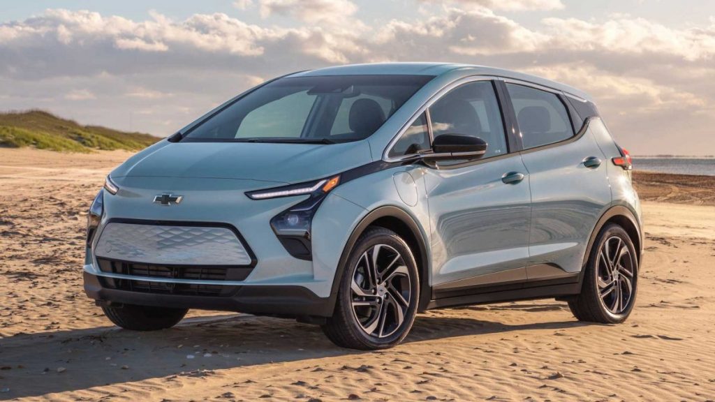 Novo Chevrolet Bolt EV deve chegar em setembro ou outubro no Brasil 