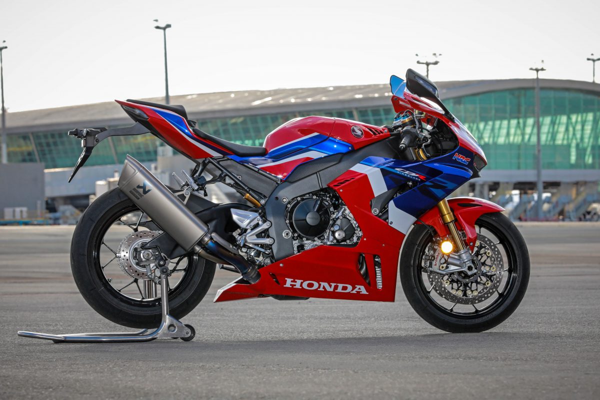 Honda CBR 1000RR-R SP traz tecnologia das pistas para as ruas