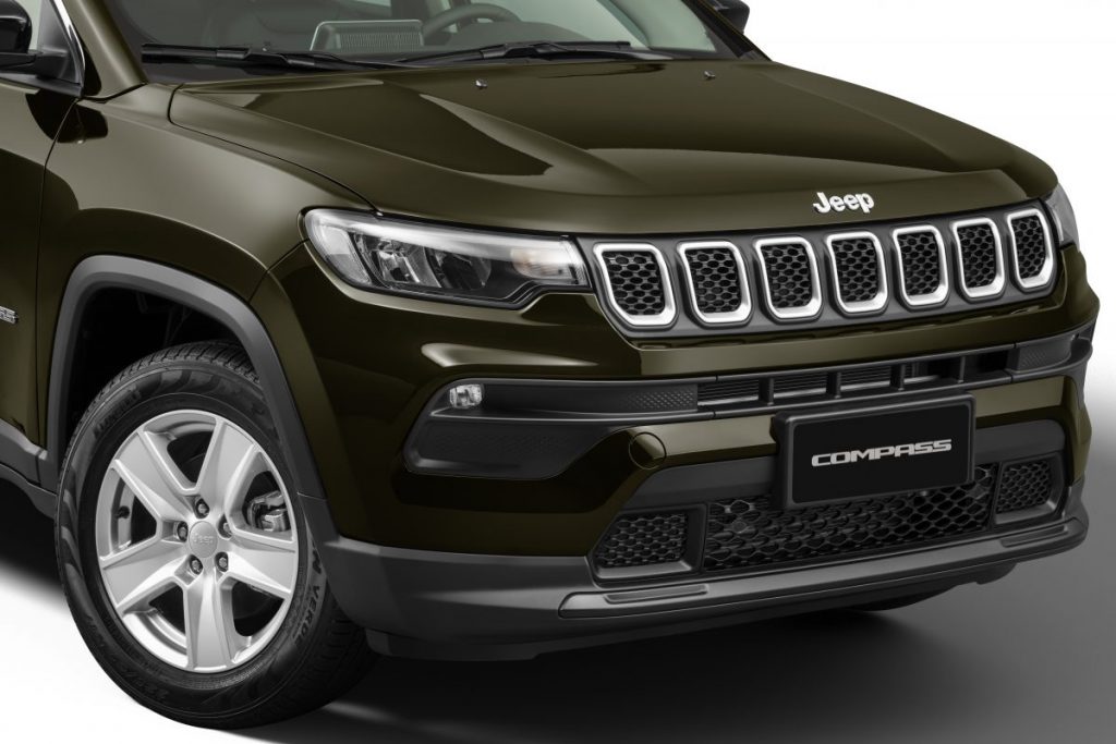 Jeep Compass e Toyota Corolla Cross, qual o mais barato de manter?