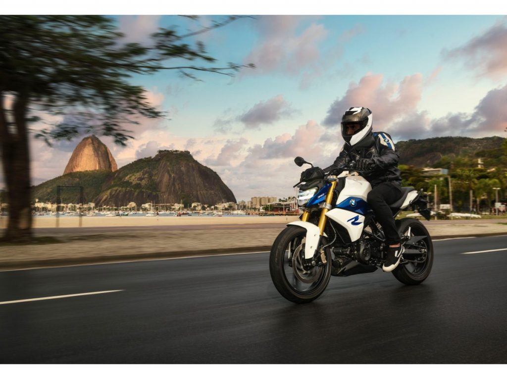 Nova G 310 R conta com motor 313 cc