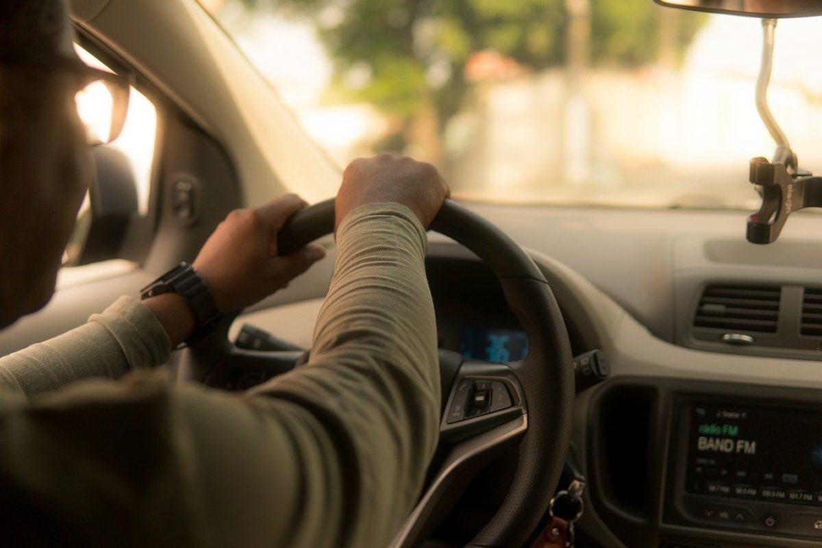 Detran “perdoa” motoristas de SP autuados; como consultar esse benefício?