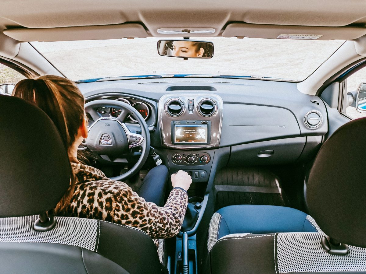 PL prevê CNH apenas para carros com câmbio automático