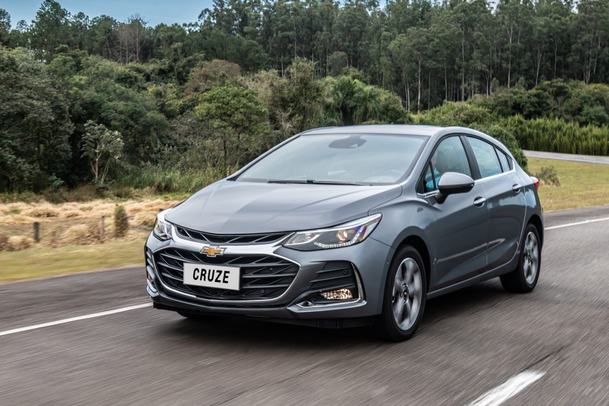 Chevrolet Cruze RS 2022 já está em testes finais no Brasil; veja detalhes