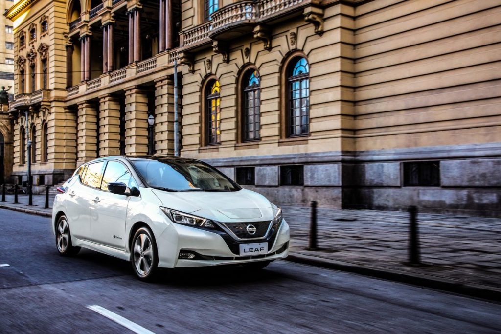 Saiba tudo e se encante com o 100% elétrico Nissan LEAF