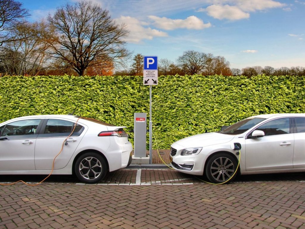 Montadora nacional de carros elétricos terá sede em Maringá