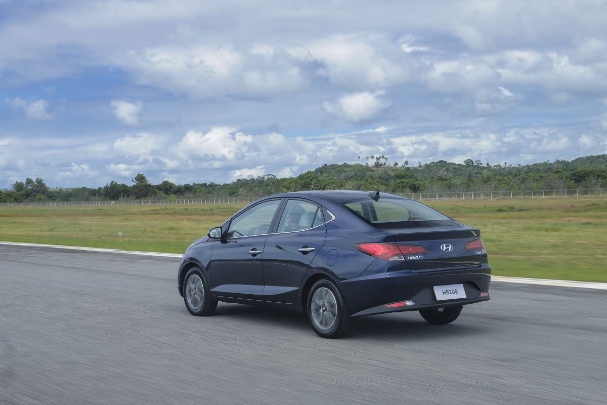 Hyundai HB20 e HB20S ficam até R$ 1.965 mais caros