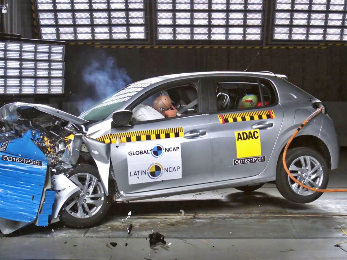 Peugeot 208 no Latin NCAP