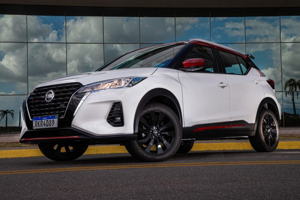 Veja os detalhes do Nissan Kicks X-Play e confira se vale o investimento 