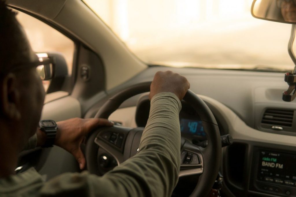 Veja como calcular o consumo de gasolina e etanol do seu carro