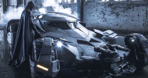 Conheça o novo carro do Batman, o Batmóvel 100% elétrico