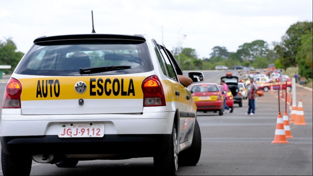 Frequência em autoescola para CNH será dispensada, caso PL seja aprovado 