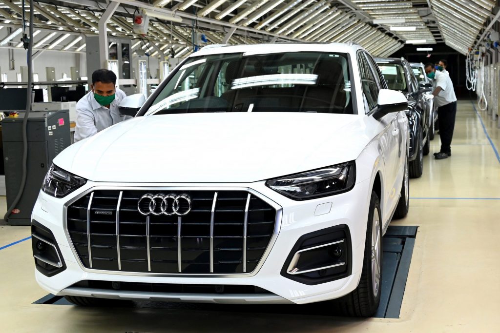 Audi Q5 híbrido foi flagrado em terras brasileiras