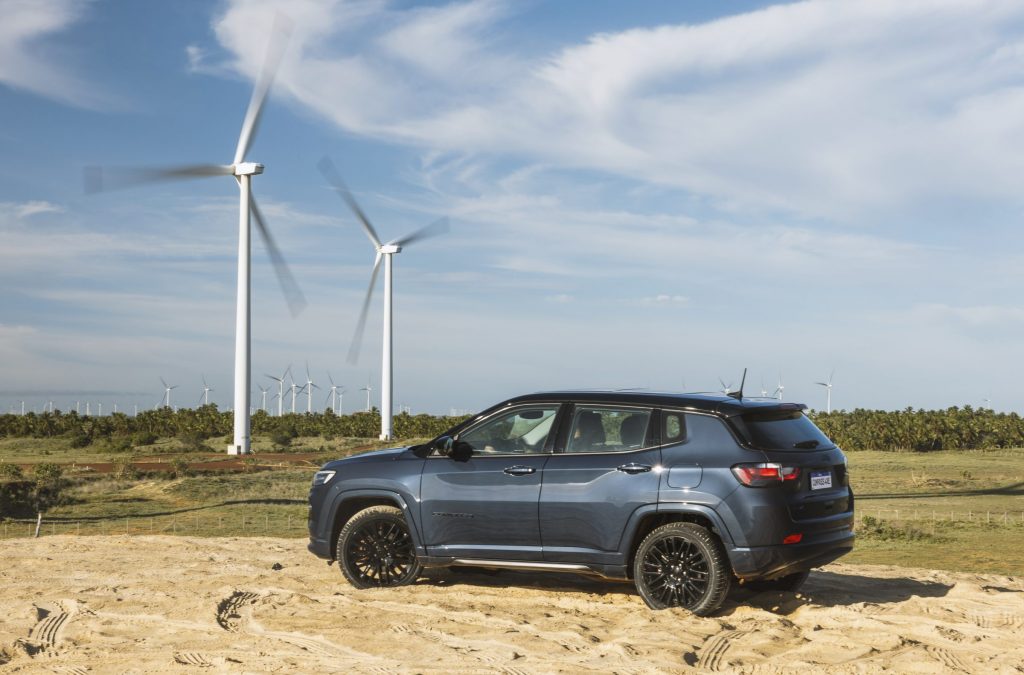 Novo Jeep Compass 4xe acaba de ser lançado no Brasil