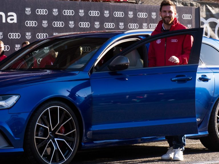 Conheça a coleção de carros de luxo de Lionel Messi