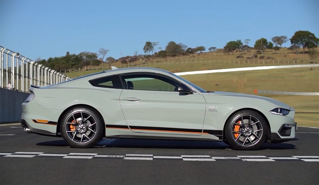 Veja cinco atributos que tornam o Ford Mustang Mach 1, um clássico sem igual que utiliza peças de versões icônicas e de competição