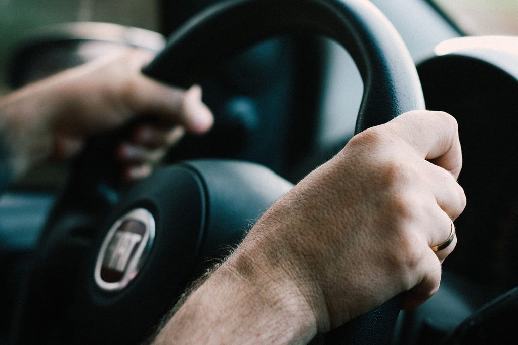 Venda de carros usados cresce em maio, carros novos também seguem a tendência 