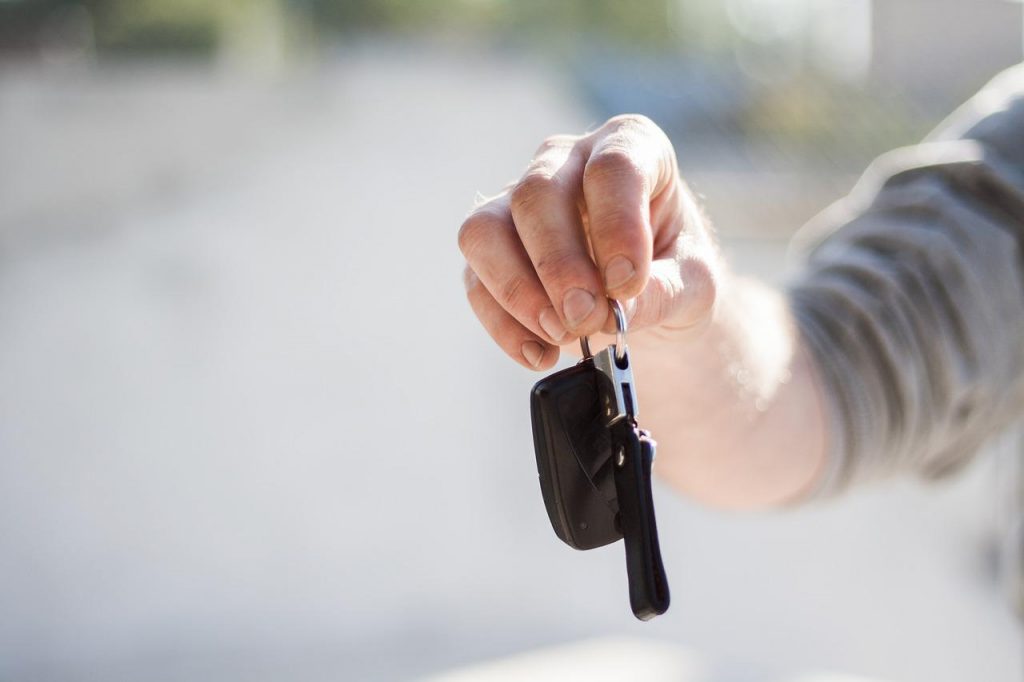 Venda de carros usados cresce em maio, carros novos também seguem a tendência 