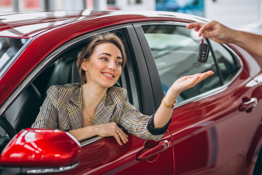 Confira 5 marcas de aluguel de carros disponíveis no mercado nacional, bem como o diferencial de cada uma delas