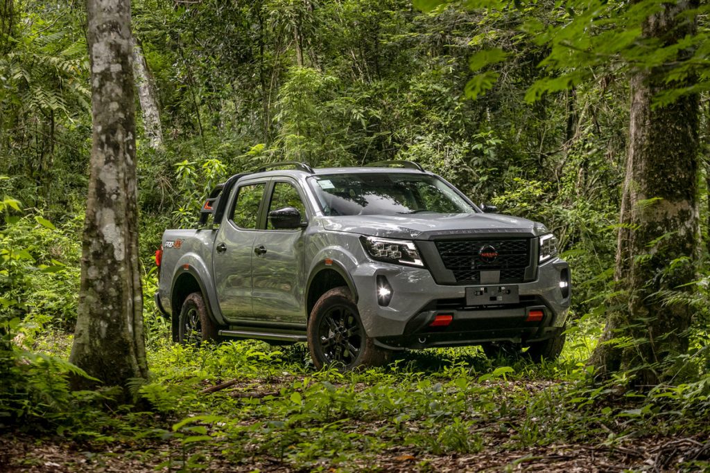 Nova Nissan Frontier 2023 marca presença na Copa Truck