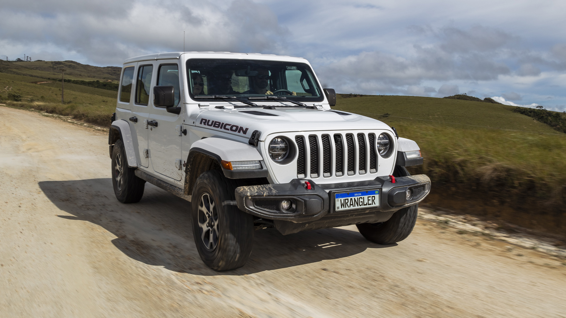 Confira quais são os carros com os maiores entre-eixos no Brasil. O top cinco contempla modelos de carroceria SUV e Minivan, veja quais são.