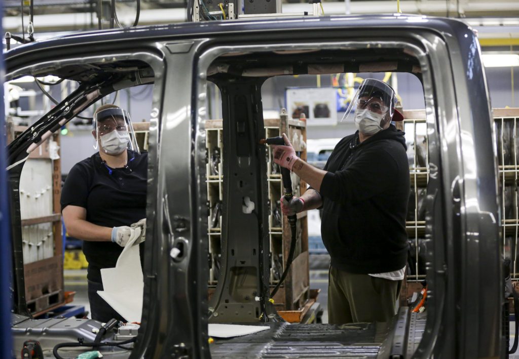 Escassez de semicondutores ainda é motivo de crise na Ford