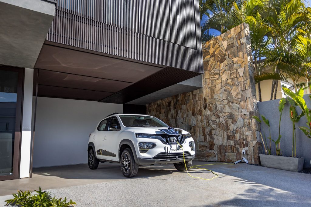 Projeto prevê o uso de 200 Renault Kwid E-Tech 100% elétricos por motoristas de Uber em São Paulo