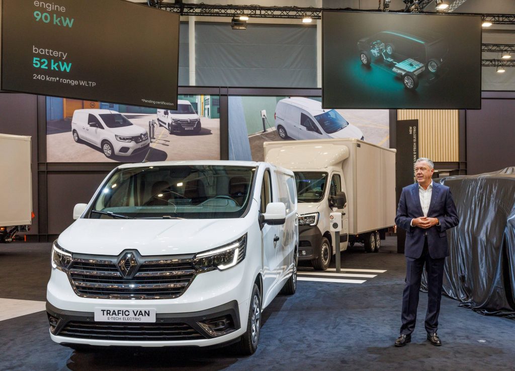 Conheça o novo comercial leve elétrico da Renault, a Trafic Van E-Tech Electric, modelo que tem até 240 km de alcance