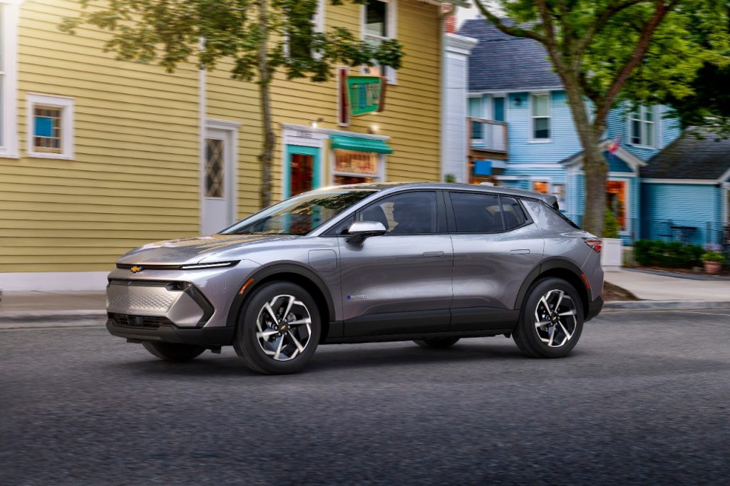 O Chevrolet Equinox EV foi apresentado no mercado norte-americano e chegará em breve no Brasil; veja os detalhes do SUV