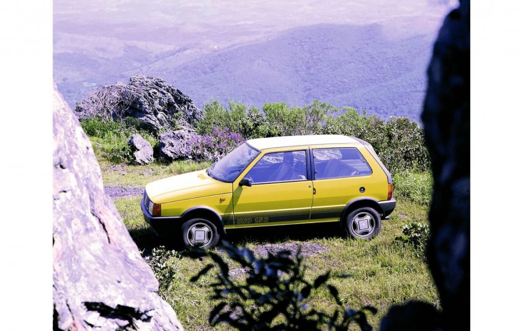 Carros que sairão de linha em 2023: veja fatos interessantes sobre o Fiat Uno